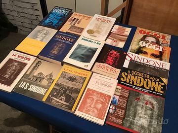 Lotto 12 libri + 4 riviste sulla Sindone