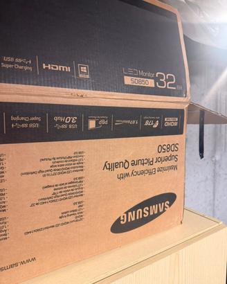 Samsung monitor 32 SD850 led