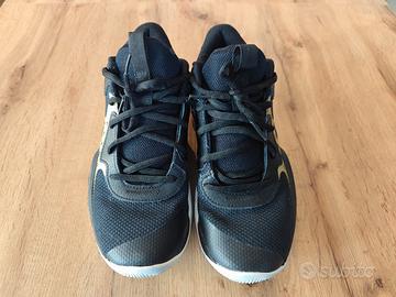 scarpe da basket numero 39 under armour