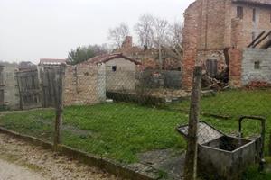 Terreno più porzione di rustico