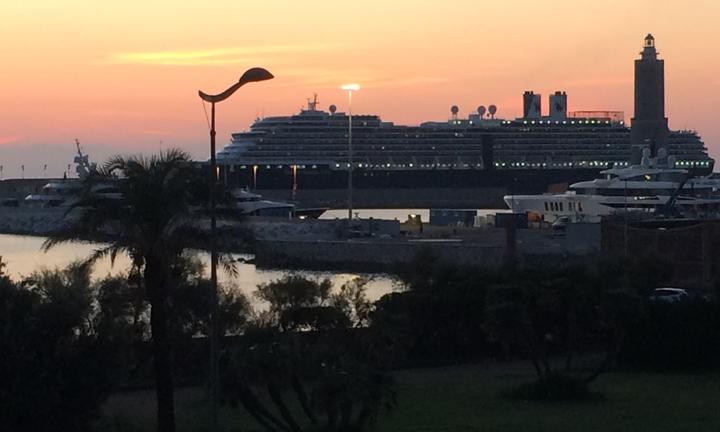 LIVORNO SPLENDIDA VISTA MARE. Zona Viale ITALIA