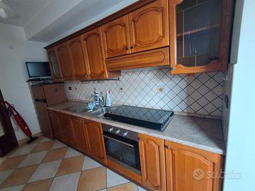 Cucina completa in legno 315 cm con forno e cappa