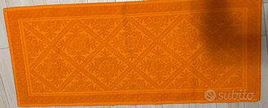 tappeto sardo arancione