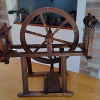 Arcolaio filarino in legno fine 1800, restaurato.