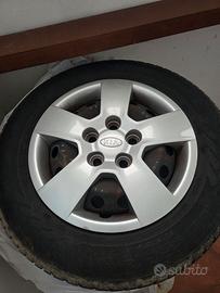 cerchi in ferro + pneumatici Kia Venga
