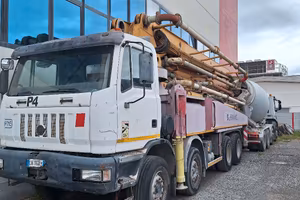 pompa sermac 41 perfetta su un camion astra 