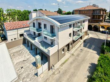 4 LOCALI A NOVELLARA
