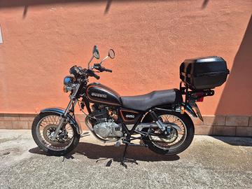 Suzuki GN250