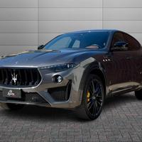 MASERATI Levante 3.8 V8 Trofeo 580cv auto