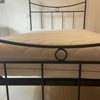 Letto in ferro battuto una piazza e mezza