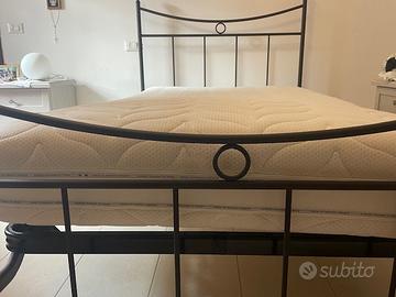 Letto in ferro battuto una piazza e mezza