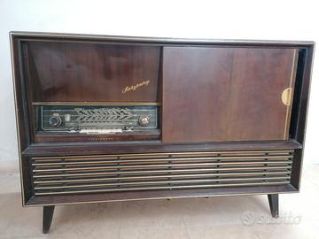 Mobile bar vintage con giradischi 
