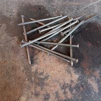 Chiodi in ferro da cm. 9 19x90