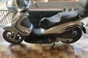 Piaggio Beverly 300 i.e. Tourer
