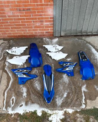 KIT PLASTICHE GRAFICATE YZ 125