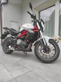 Benelli BN 302 – 2016 – 9.847 km 