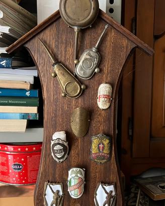 Casetta legno stemmi bicicletta e oliere vintage