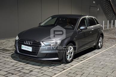 AUDI A3 SPB 1.4 TFSI S tronic g-tron Business