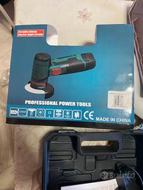 Smerigliatrice a batteria