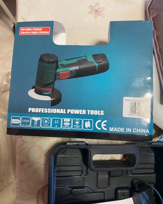 Smerigliatrice a batteria
