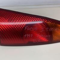 STOP FANALE POSTERIORE DESTRO FORD Focus Berlina 1