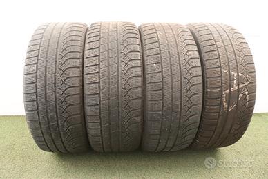 Gomme Pirelli PZero 245 40 20 inverno