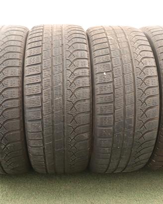 Gomme Pirelli PZero 245 40 20 inverno