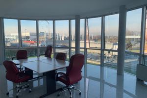 Ufficio con possibilità di aula formazione