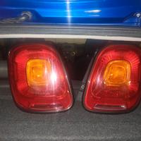 Fari posteriori 500X