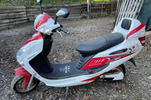 Scooter elettrico 48v