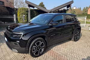 Jeep Avenger 100% elettrica First Edition Summit