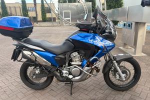 Honda transalp 700