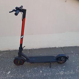 Monopattino Xiaomi Electric Pro 2