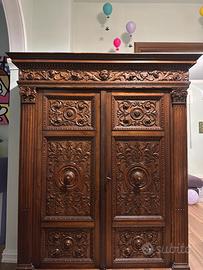 mobile stile rinascimentale