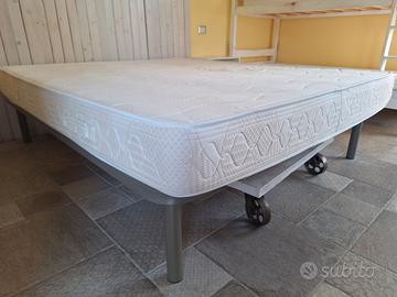 2 materassi matrimoniali in lattice usati