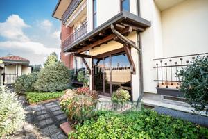 AMPIO BILOCALE CON BOX IN GRAZIOSA PALAZZINA