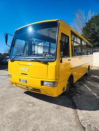 Scuolabus Iveco Cacciamali posti 56 180 CV