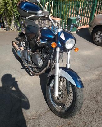 Beta Euro 350 (2002) - Cruiser pronta all uso