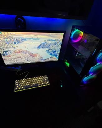 postazione pc gaming completa di tutto