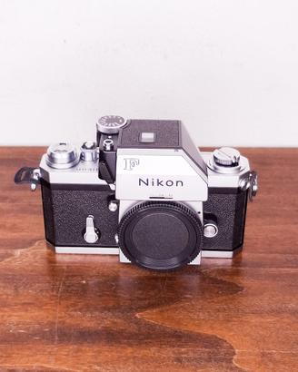 Nikon F 35mm con mirino Photomic