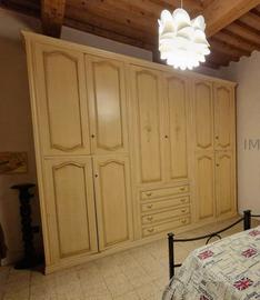 armadio antico tamburato 