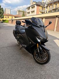 T-MAX 560 Tech Max