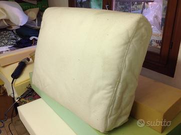 Cuscini nuovi per divani