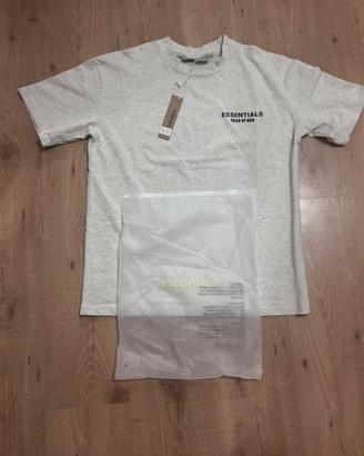 T-shirt Essentials Grigia Nuova con cartellino