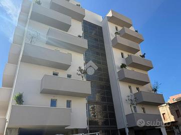 2 LOCALI A REGGIO DI CALABRIA