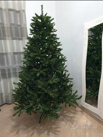 Albero di Natale 2,40m ( Senza Decorazioni)