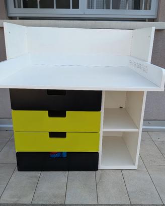 fasciatoio/scrivania  Ikea con  4 cassetti