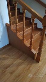 Colonnine e capiscala in faggio tornito