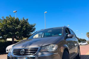 Touran 1.9 TDI Highline