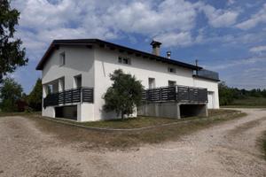 A pochi minuti da Cividale: villa ristrutturata...